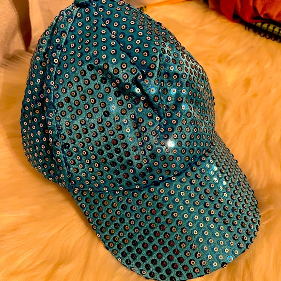 Sequin turquoise hat. - Picture 1 of 2